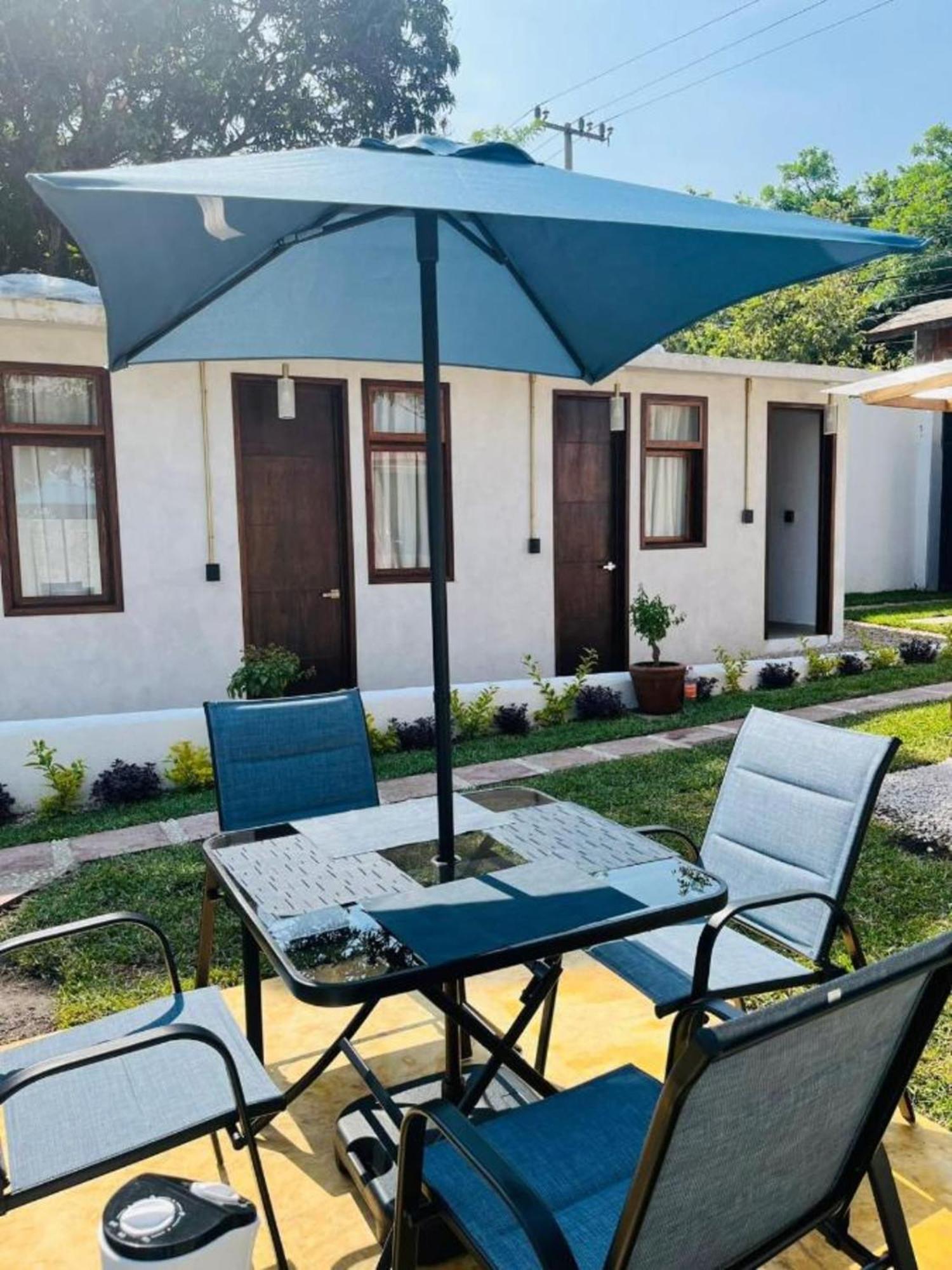 Hostel Gautamas Guest Rooms تيبوزتلان المظهر الخارجي الصورة